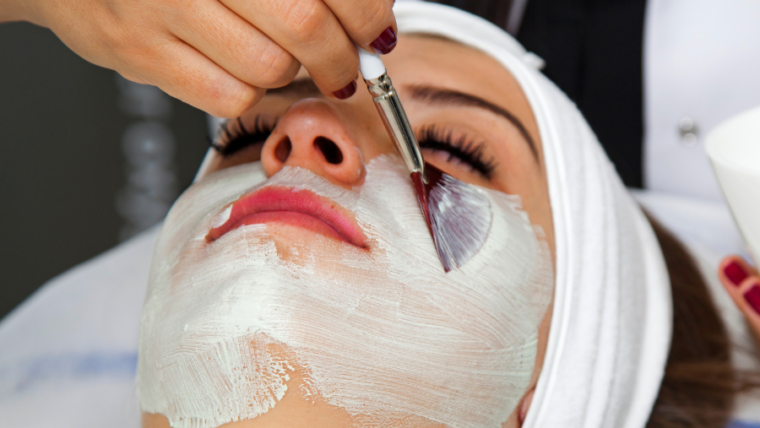 Çekmeköy Profesyonel Cilt Bakımı Nedir?